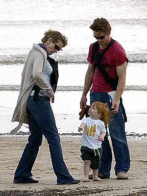 julia roberts family pictures. 39-year-old Julia Roberts was