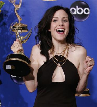 mary-louise-parker-quote-awards-2-8-07.jpg