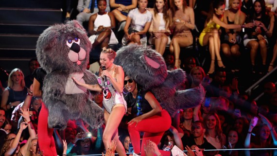Miley Cyrus "can't be stopped" at shaking it on the VMAs.
