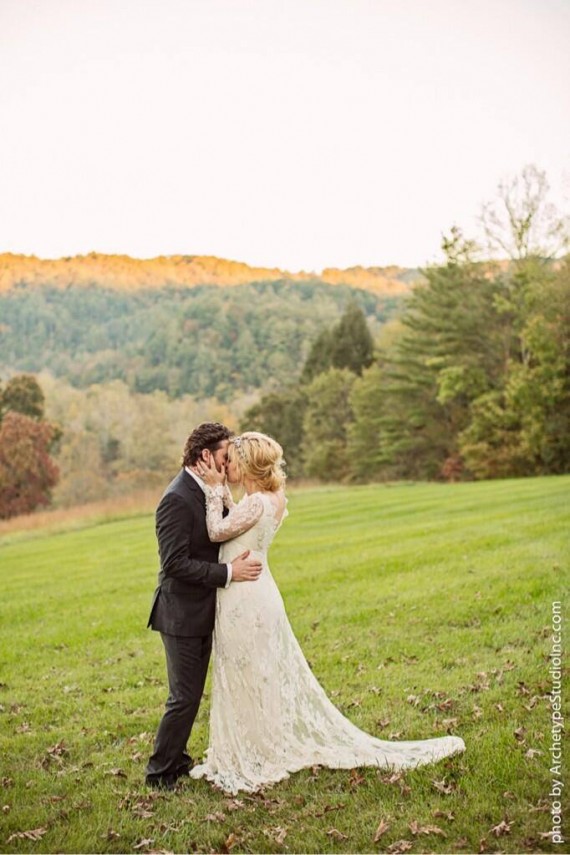 Indeed, the Blackberry Farm is an ideal setting for a country-esque wedding.