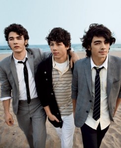 jonas-brothers-and-russell-brand