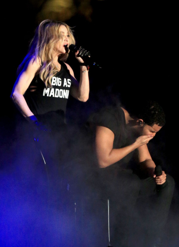 Drake Madonna kiss at Coachella 